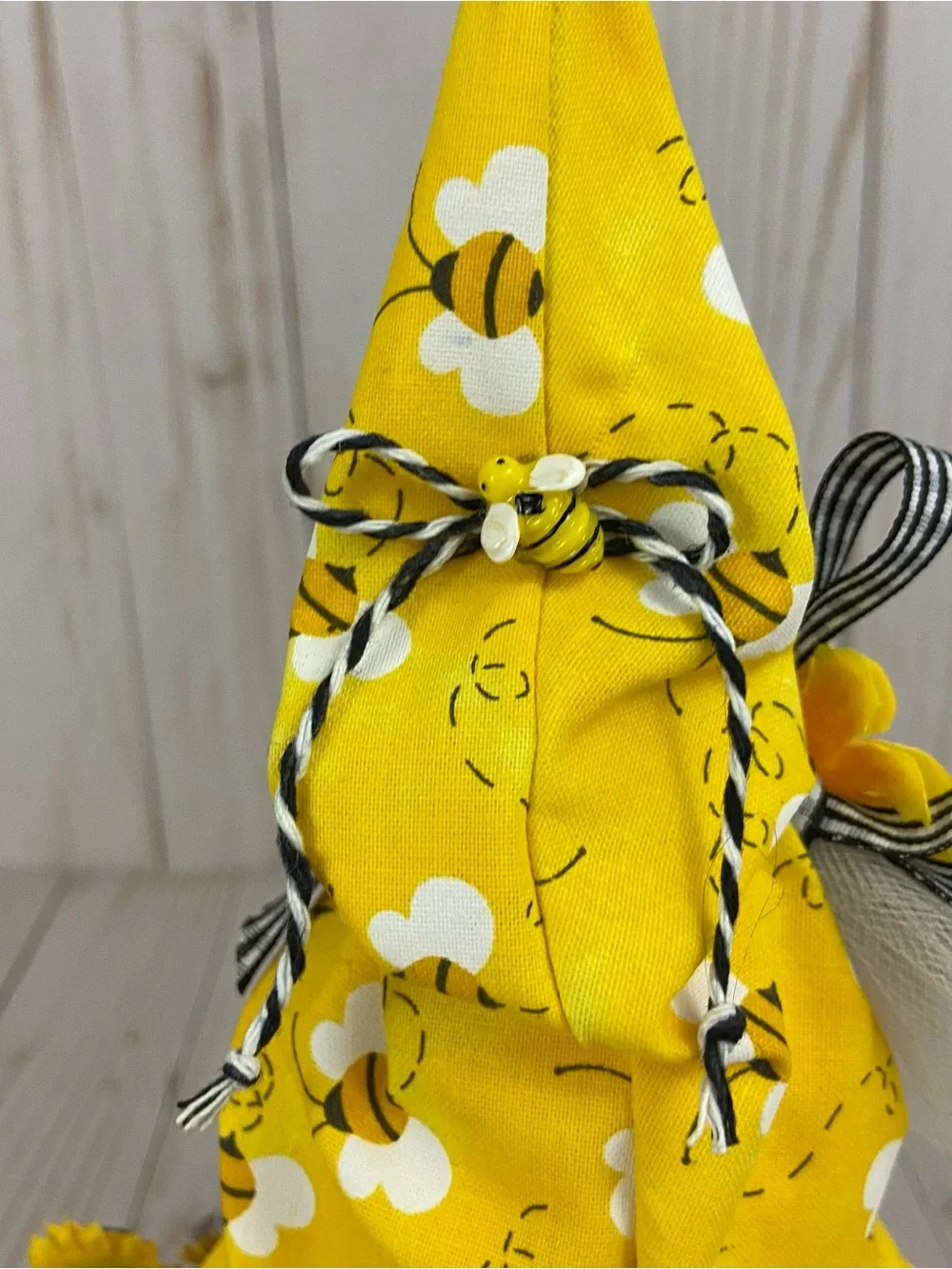 Bee Gnome w/ Sunflowers | Handmade Spring Decor - Picture 9 of 14